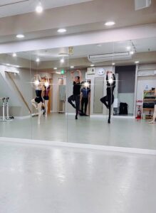 H'S Ballet class レッスン風景 バレエ